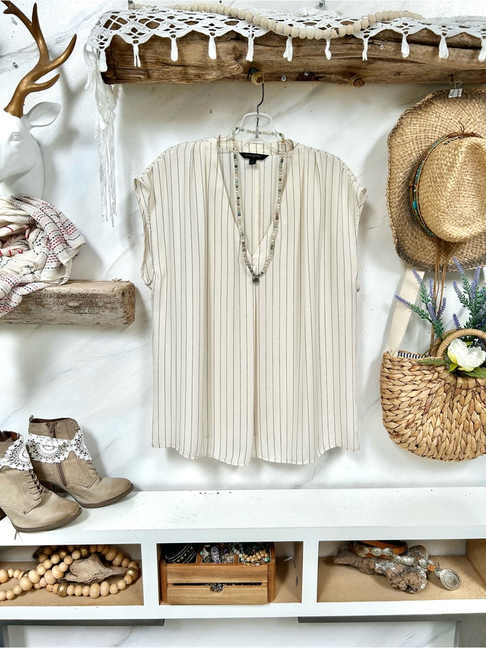 Banana Republic Striped V-Neck Short Sleeve Top - Cream
